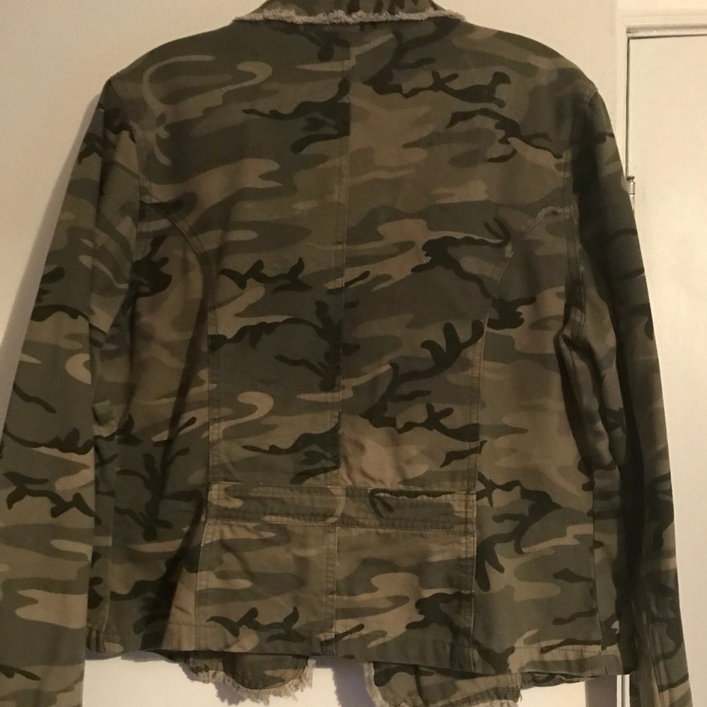 jacket - Picture 5 of 5